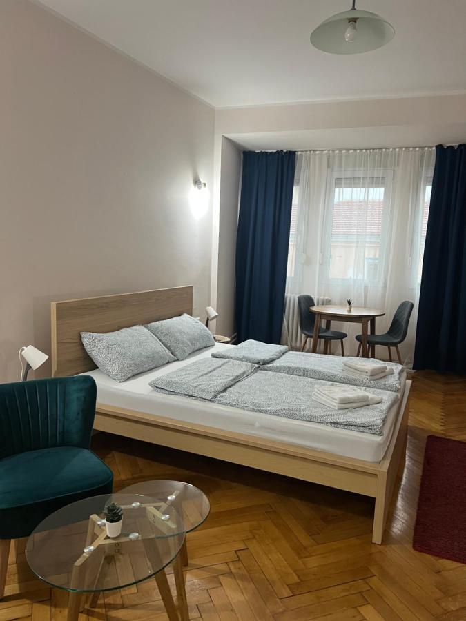 Apartman Lena เบลเกรด ภายนอก รูปภาพ